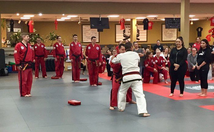 <center>Martial Arts is a Great Way to Defend Yourself<center> 